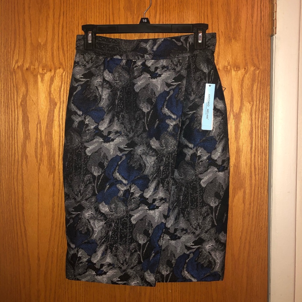 Antonio Melani BW floral pencil skirt